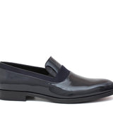 Mocassino in vernice blu con riporti in raso con fondo cuoio antiscivolo 246CGVB 124  UN ROSSI 