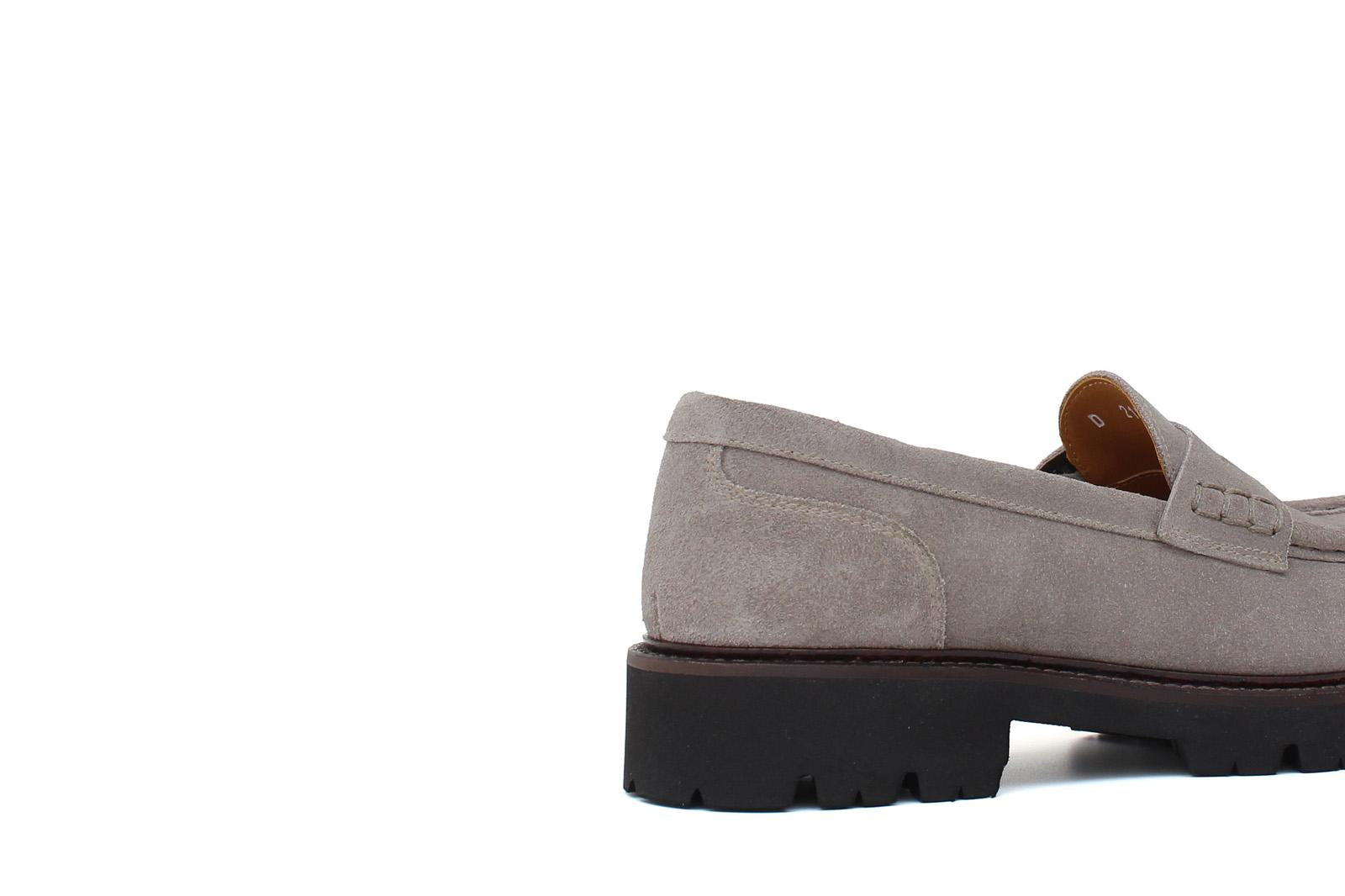 Mocassino donna stile ingegnere in suede color roccia e fondo in gomma leggera D212HSCLO 35 ROSSI 