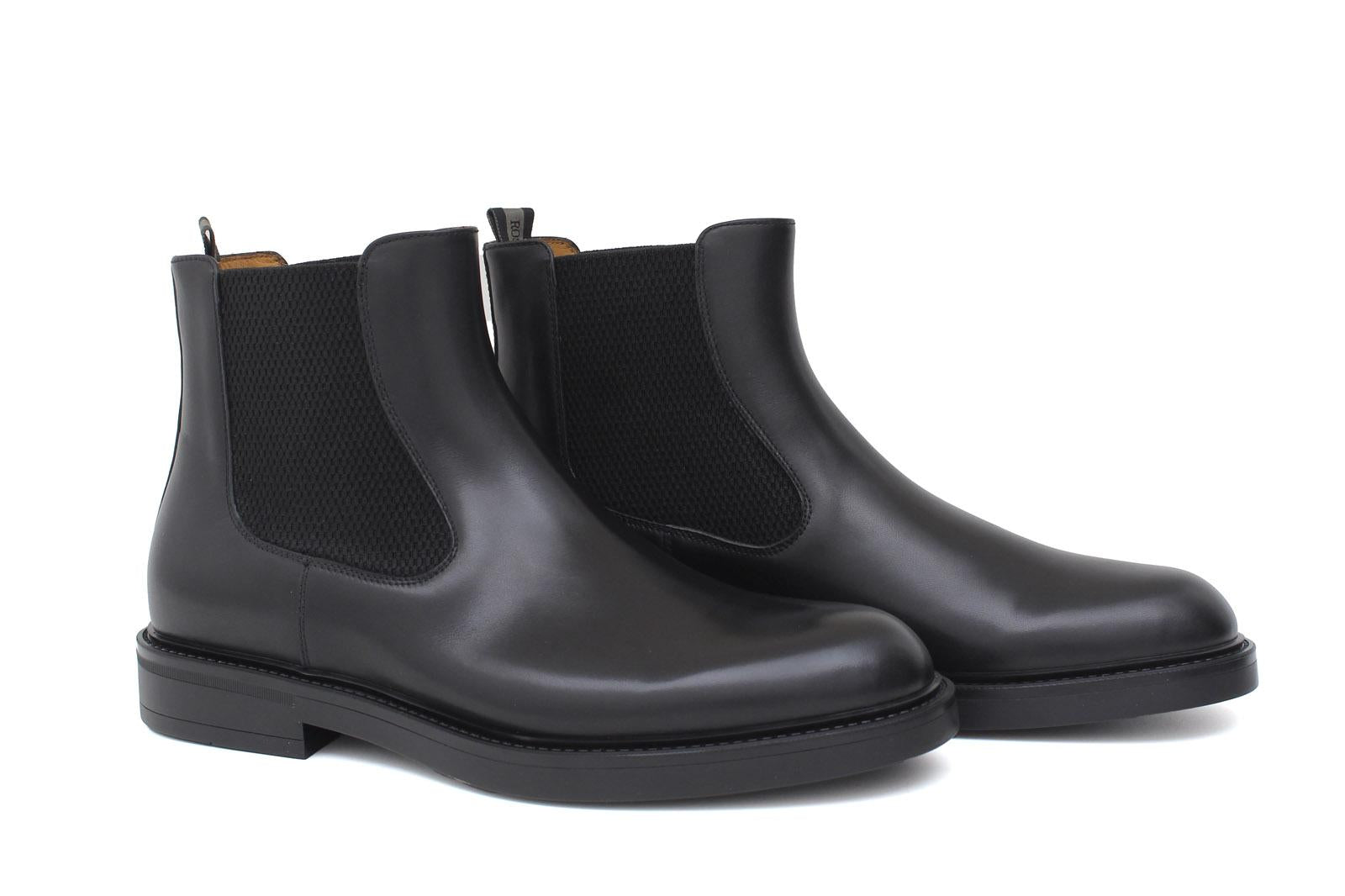 Stivaletto beatles in vitello a fiore  nero e fondo in gomma 154PRBNE 372 ROSSI 