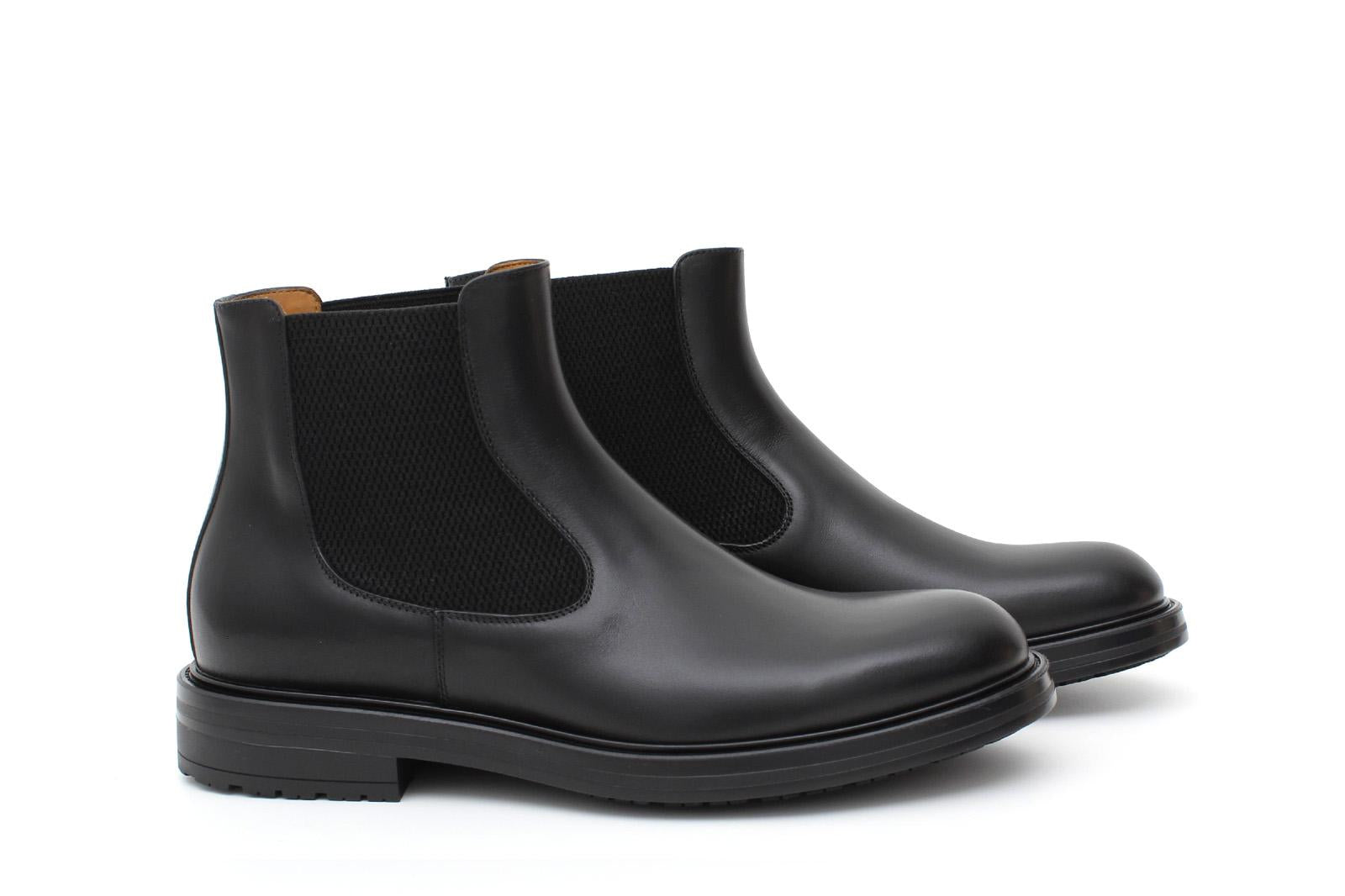 Stivaletto beatles in vitello a fiore  nero e fondo in gomma 9154PSERN 1069 ROSSI 