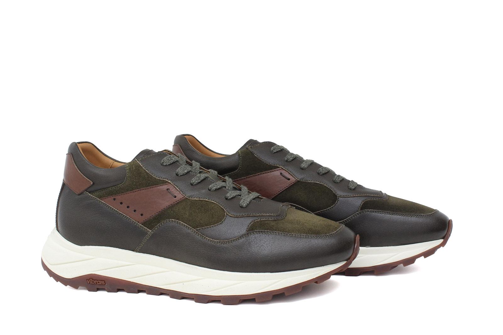 Sneakers in pelle verdone con dettagli marrone e riporto in camoscio verdeone con fondo vibram 800BMIL 285 ROSSI 
