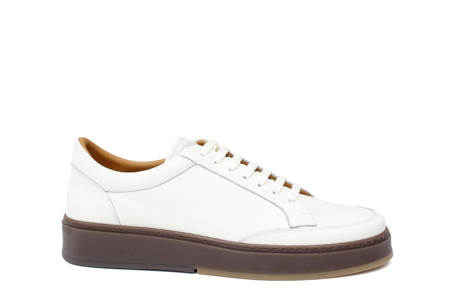 Sneaker in vitello bottalato crema  con fondo in gomma tricolore 643LGVBCRE 94 ROSSI 