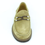 Mocassino in camoscio color paglia con fondo in gomma porosa leggera 8705SALC 57  UN ROSSI 