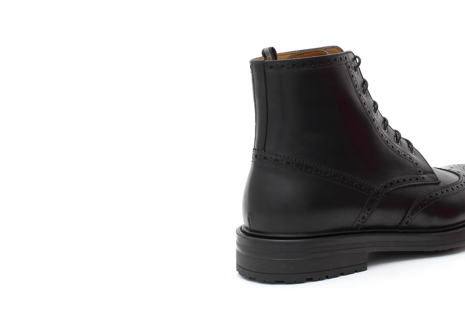 Polacchino stringato stile inglese in vitello nero e fondo in gomma 8109PSNER 142 ROSSI 