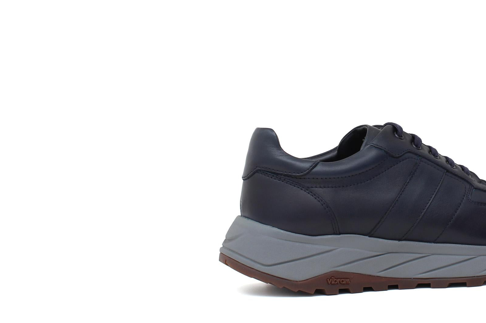 Sneaker in vitello naturale color blu sfumato e fondo in gomma leggera vibram 1255VBLU 629 ROSSI 