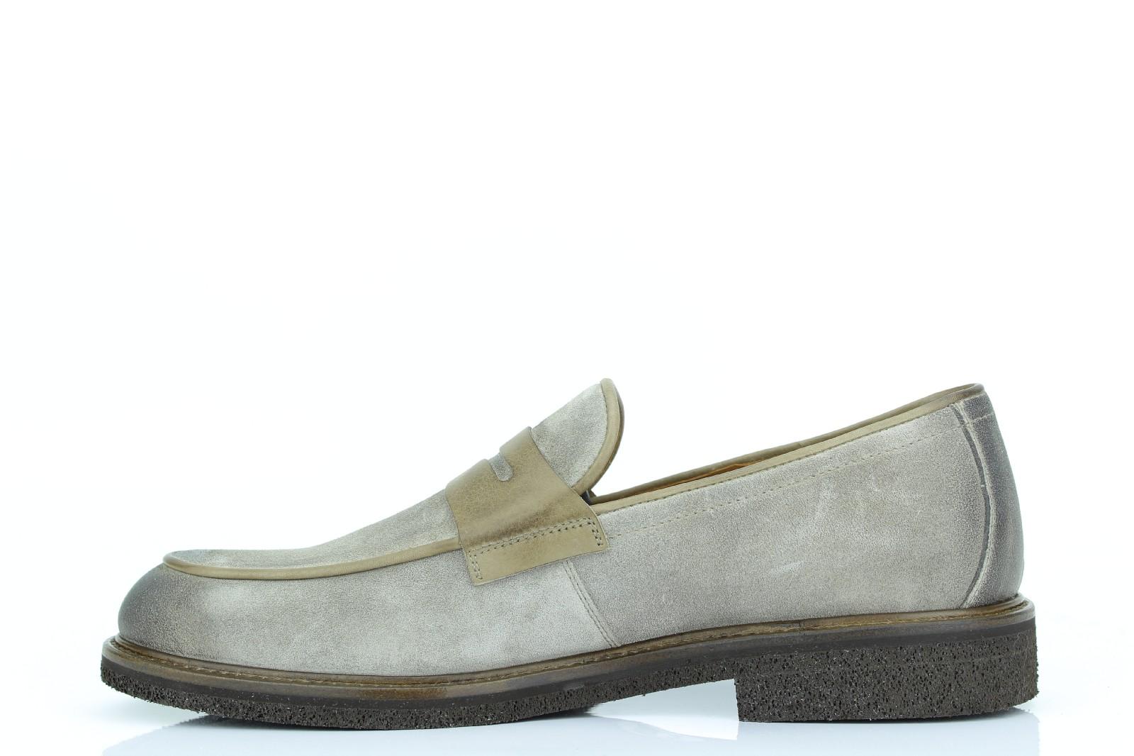 Mocassino in camoscio anticato color roccia con fondo in gomma leggera cucita 7631RUSCL 504 ROSSI 