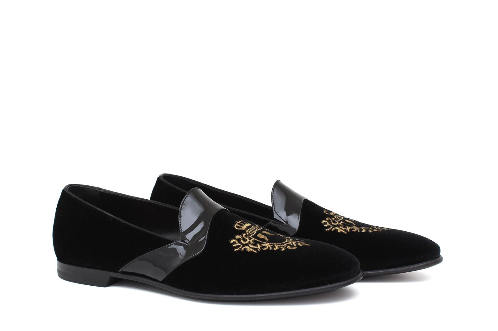 Pantofola con ricamo in velluto nero, riporto in vernice e fondo in cuoio antiscivolo 9671DRAGN 477 ROSSI 