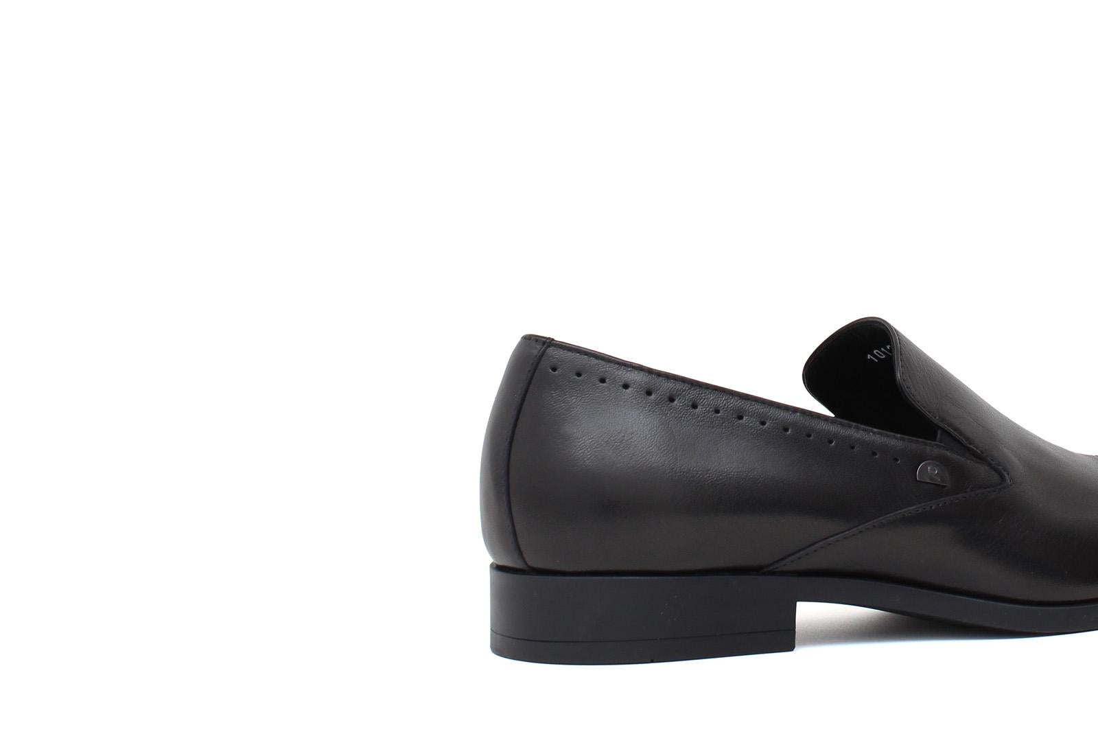 Mocassino in pelle nappa nera con fondo in gomma 1012NAPNE 135 ROSSI 