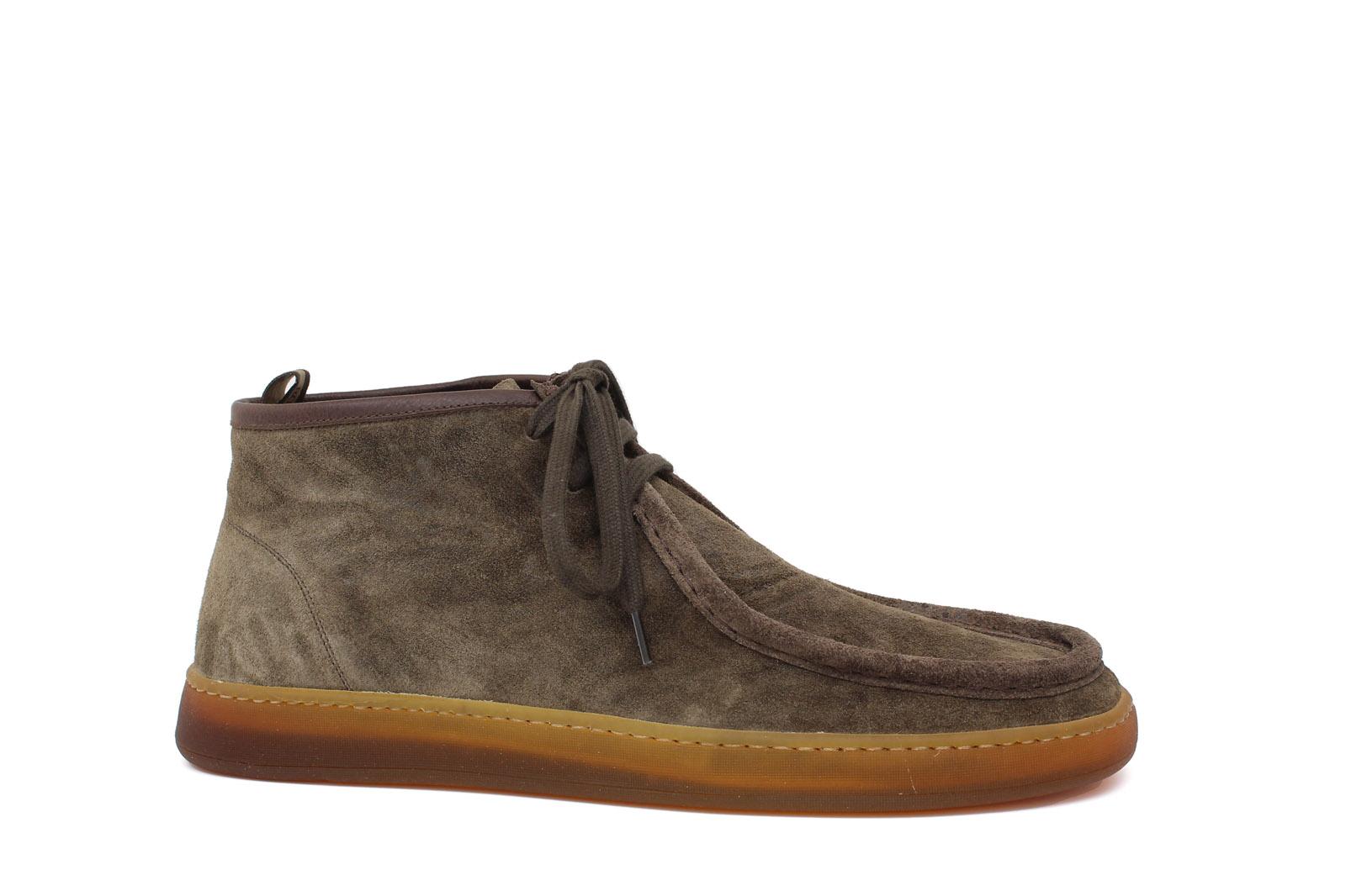 Sneaker modello ingegnere in camoscio lavato color marrone con fondo in caucciù naturale 278TSES 508  UN ROSSI 
