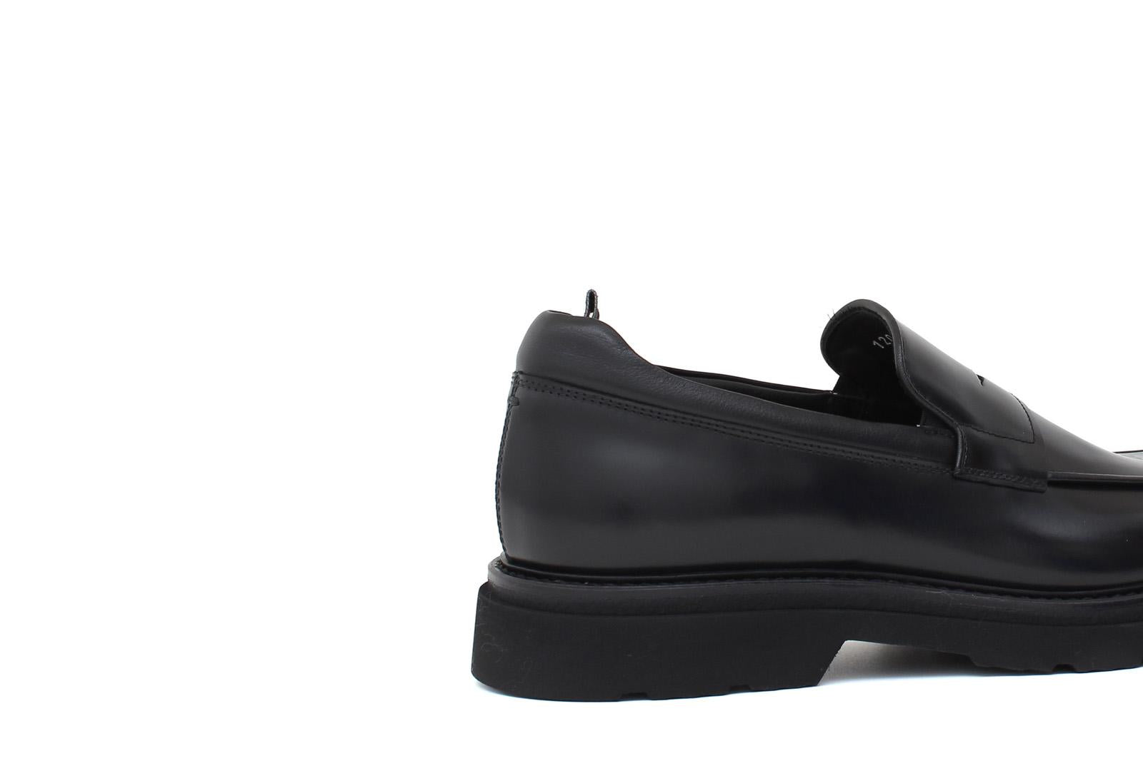 Mocassino in vitello spazzolato nero e fondo in gomma leggera 1204CNER 178 ROSSI 