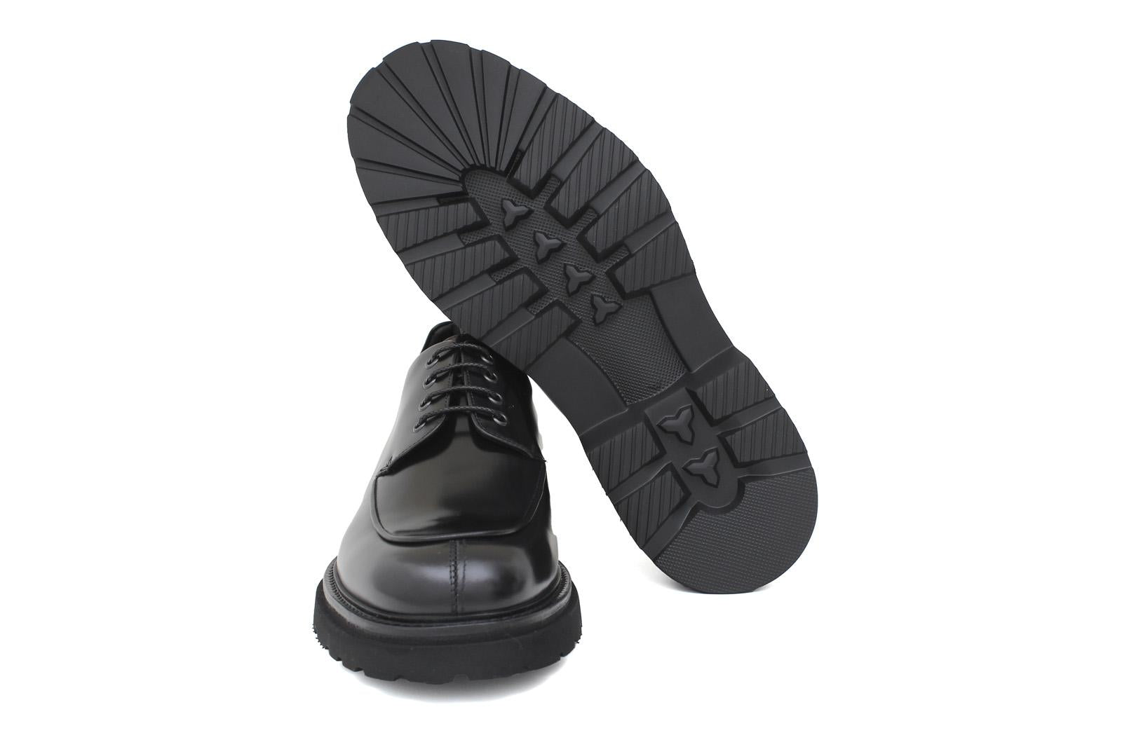 Derby in vitello spazzolato nero con fondo in gomma leggera 1203CALFN 607 ROSSI 