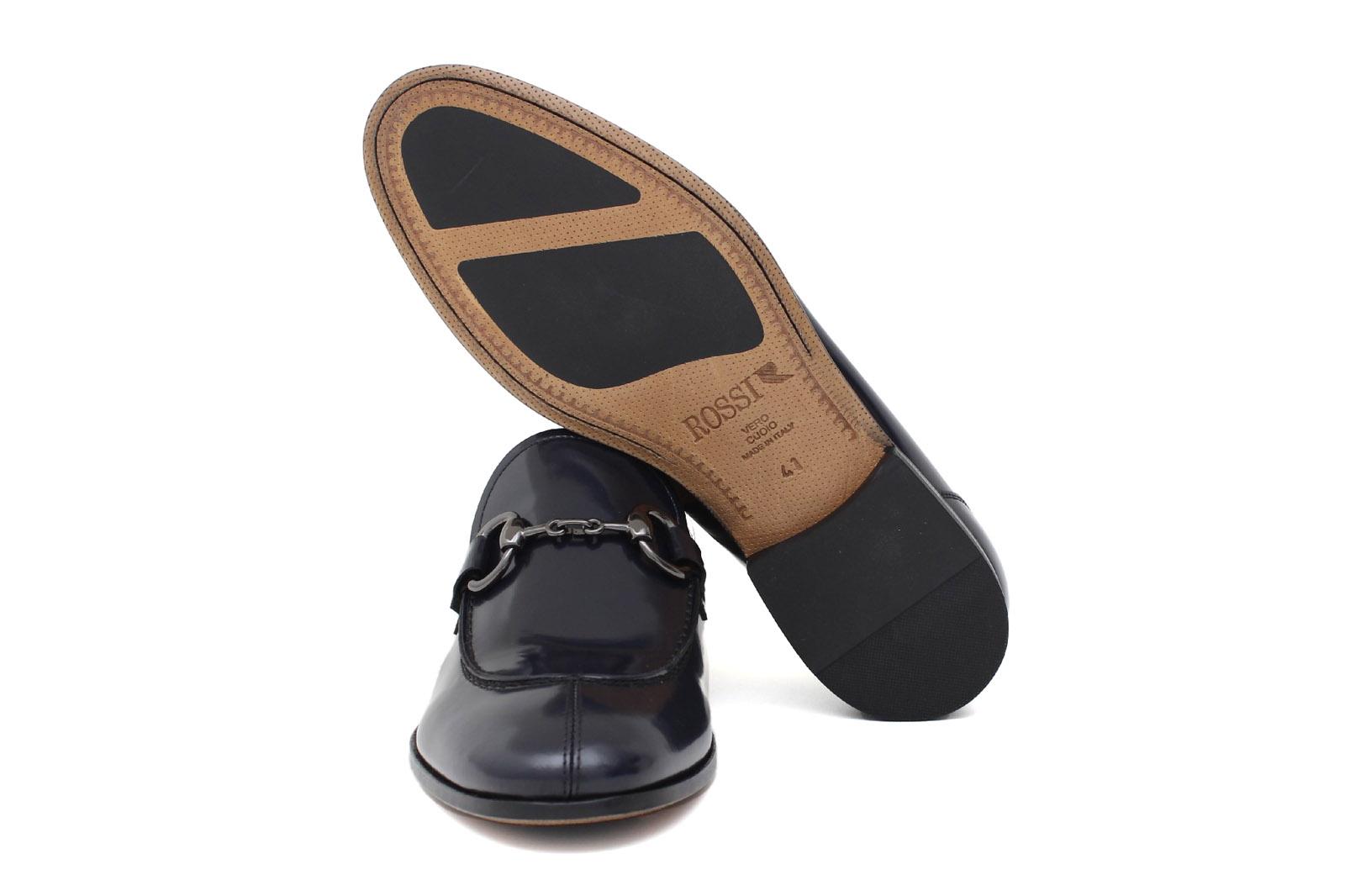 Mocassino con accessorio in vitello sfoderato blu con fondo in cuoio antiscivolo cucito blake 8681IABLU 373 ROSSI 