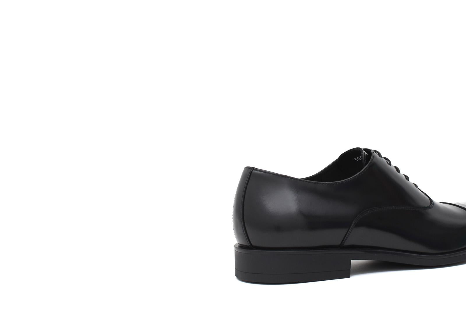 Francesina con puntalino in vitello spazzolato nero con fondo in  gomma<BR/> 300GOTNER 963 ROSSI 
