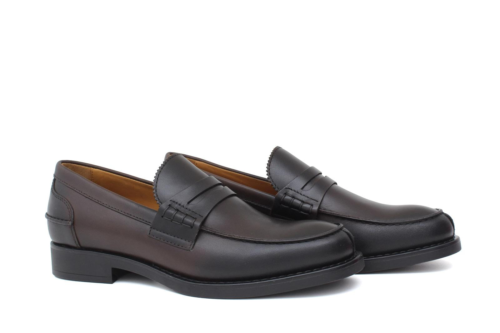 Mocassino College stile inglese in vitello naturale testa di moro  fondo gomma 5316GBTM 357 ROSSI 