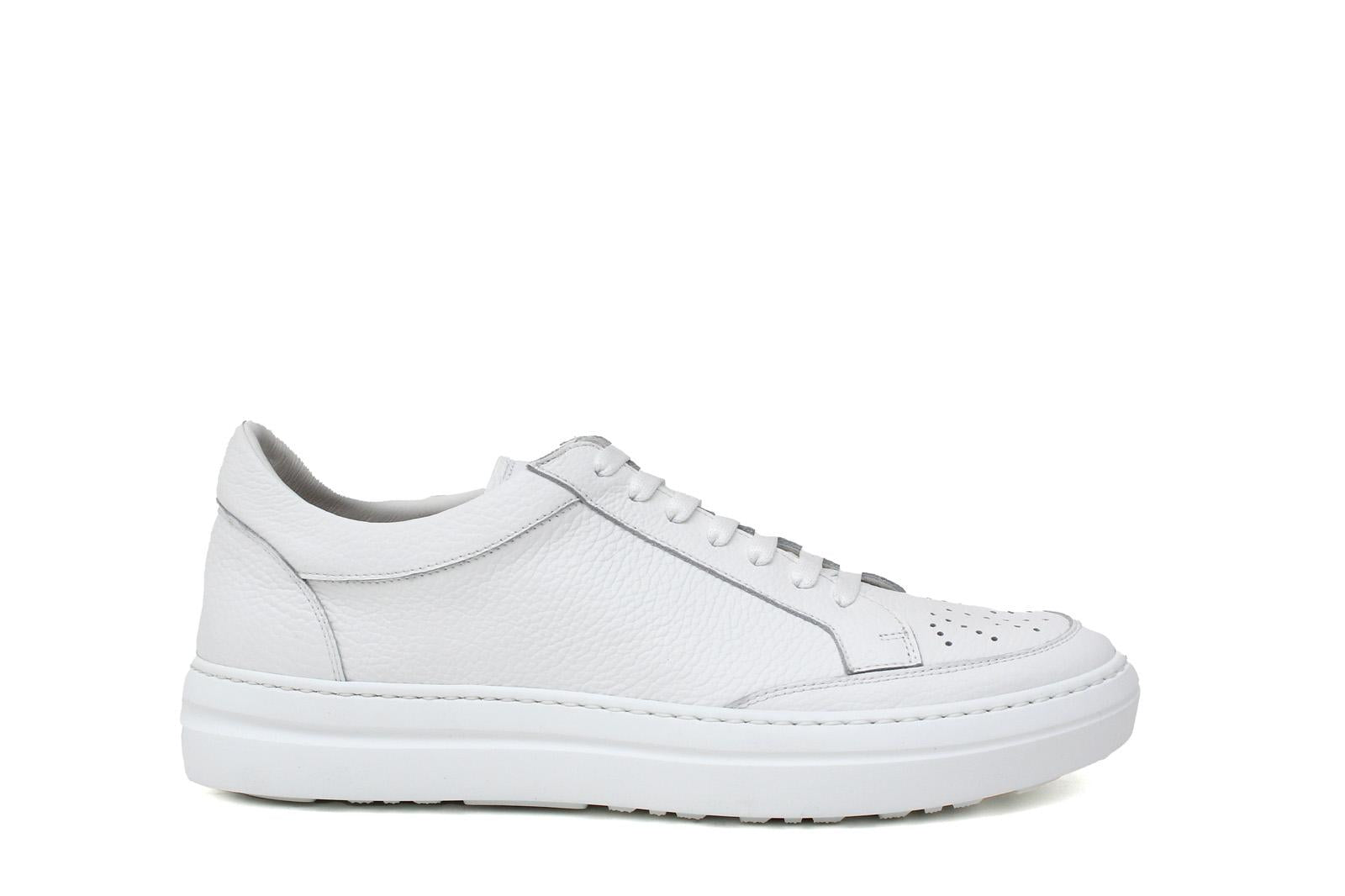 Sneaker in vitello bottalato color bianco e fondo in gomma leggera 643VBOFFW 958 ROSSI 