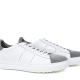 Sneaker in vitello bianco con riporti  in camoscio grigio e fondo in gomma leggera 234FPIOM 482  UN ROSSI 