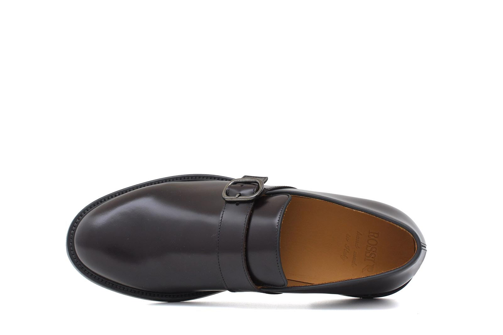 Mocassino con fibbia in vitello spazzolato bordò con fondo in cuoio antiscivolo cucito 8700CBOR 243  UN ROSSI 
