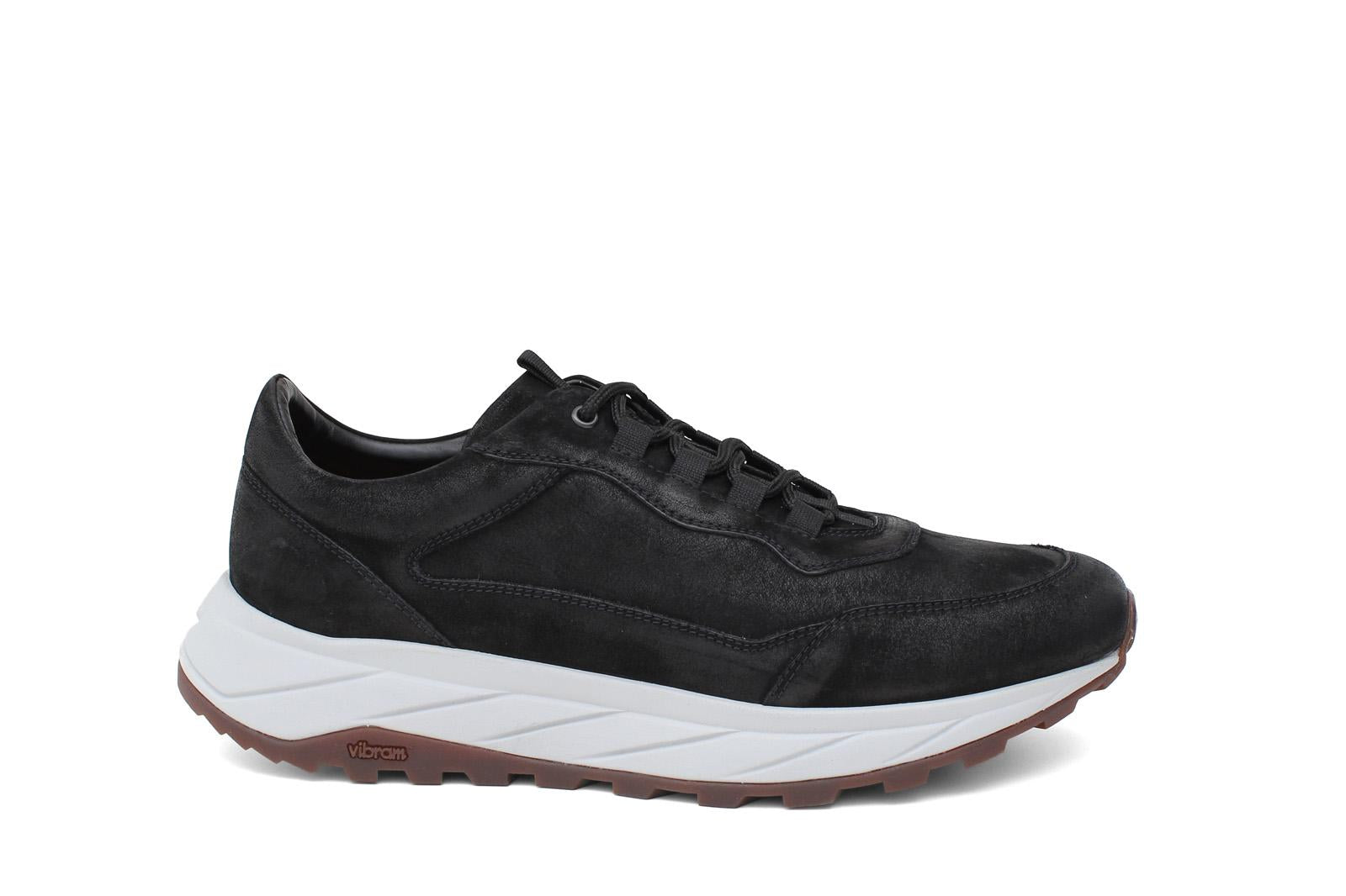 Sneakers in vitello nabuk nero con fondo in gomma leggero vibram 1261BRNE 47 ROSSI 