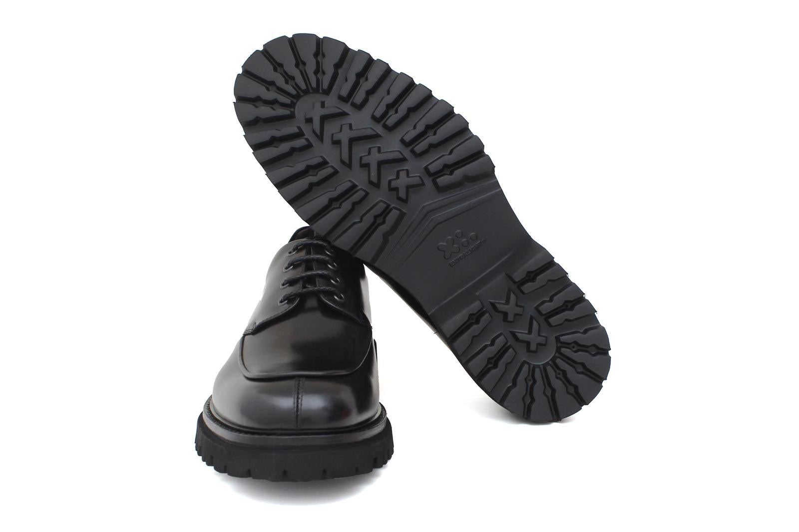 Derby in vitello spazzolato nero con fondo in gomma leggera 1203CNER 1117 ROSSI 